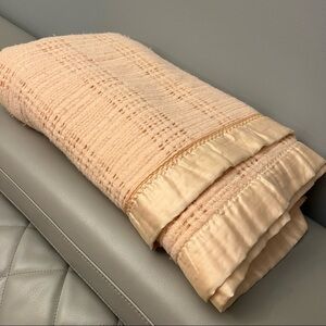 Vintage Baby Morgan? Thermal Waffle
Weave Baby Blanket Satin Nylon Trim Binding